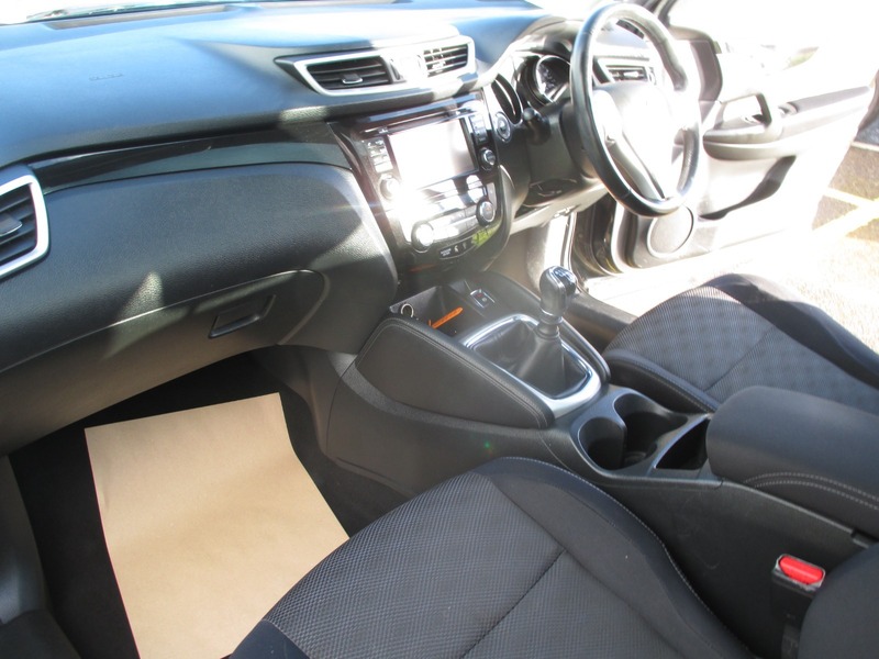 Used Nissan Qashqai 2015 for sale - 77227983: Photo 30