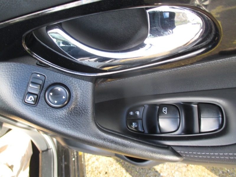 Used Nissan Qashqai 2015 for sale - 77227983: Photo 33