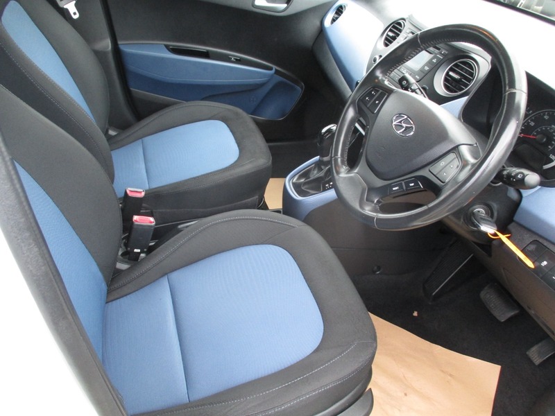 Used Hyundai i10 2016 for sale - 76357113: Photo 25
