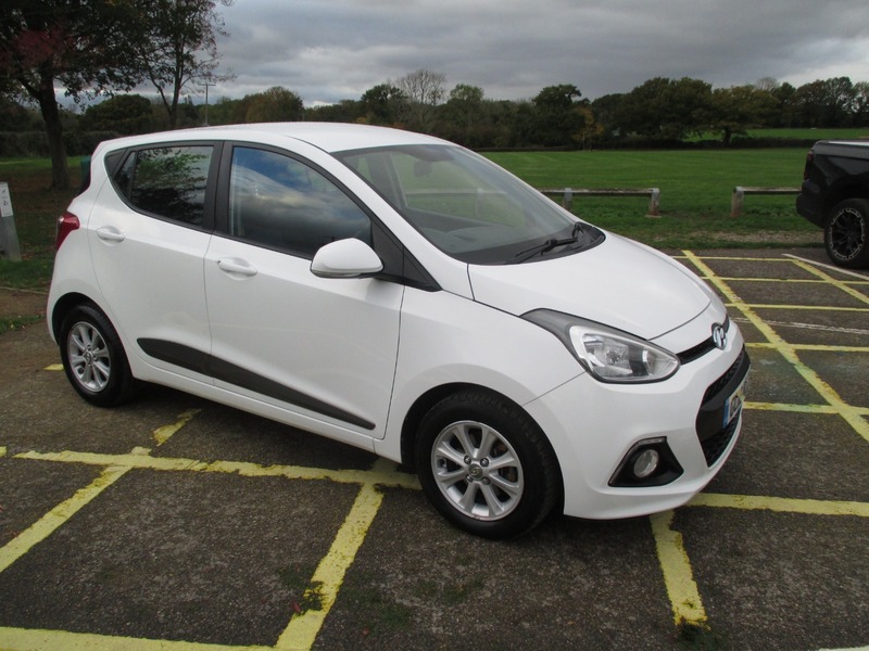 Used Hyundai i10 2016 for sale - 76357113: Photo 4