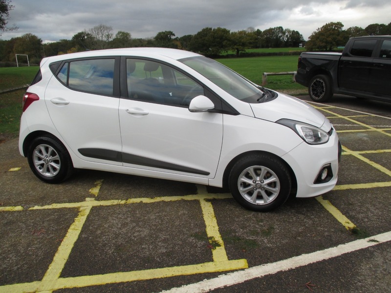 Used Hyundai i10 2016 for sale - 76357113: Photo 5