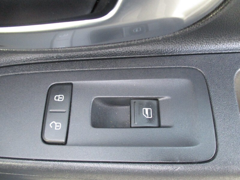 Used Volkswagen up! 2014 for sale - 76396650: Photo 28