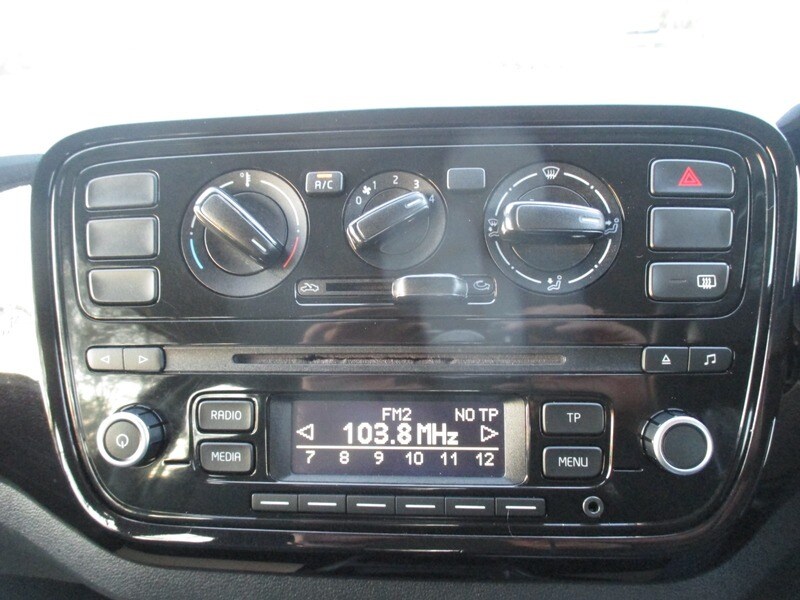 Used Volkswagen up! 2014 for sale - 76396650: Photo 31