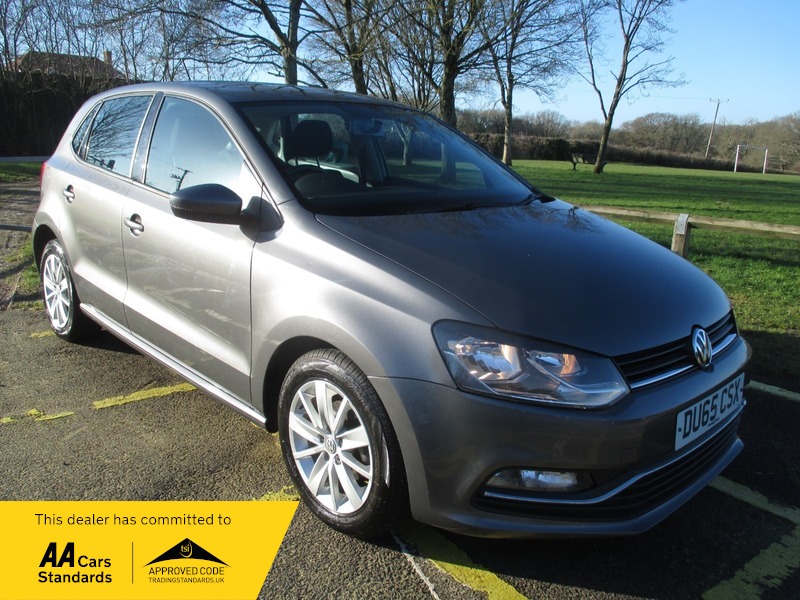 Used Volkswagen Polo 2015 for sale - 77154090: Photo 1