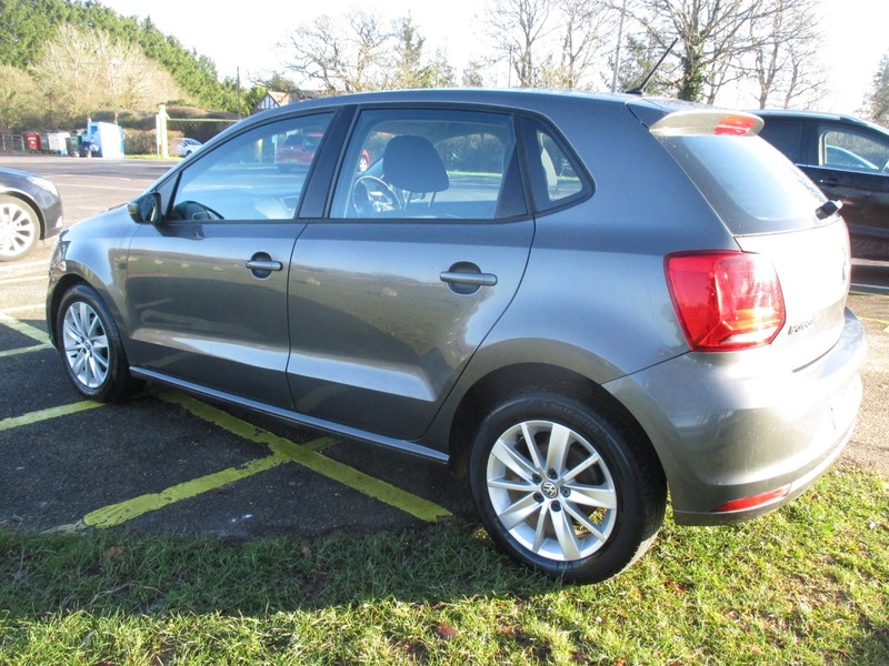 Used Volkswagen Polo 2015 for sale - 77154090: Photo 12