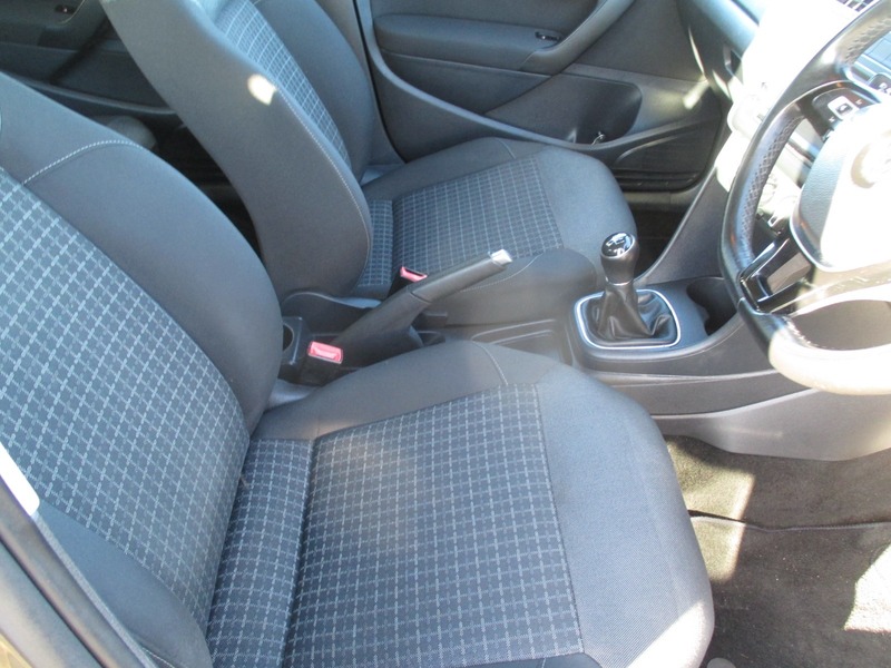 Used Volkswagen Polo 2015 for sale - 77154090: Photo 20