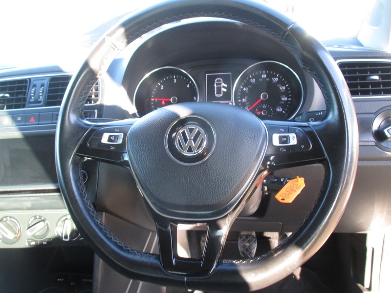 Used Volkswagen Polo 2015 for sale - 77154090: Photo 34