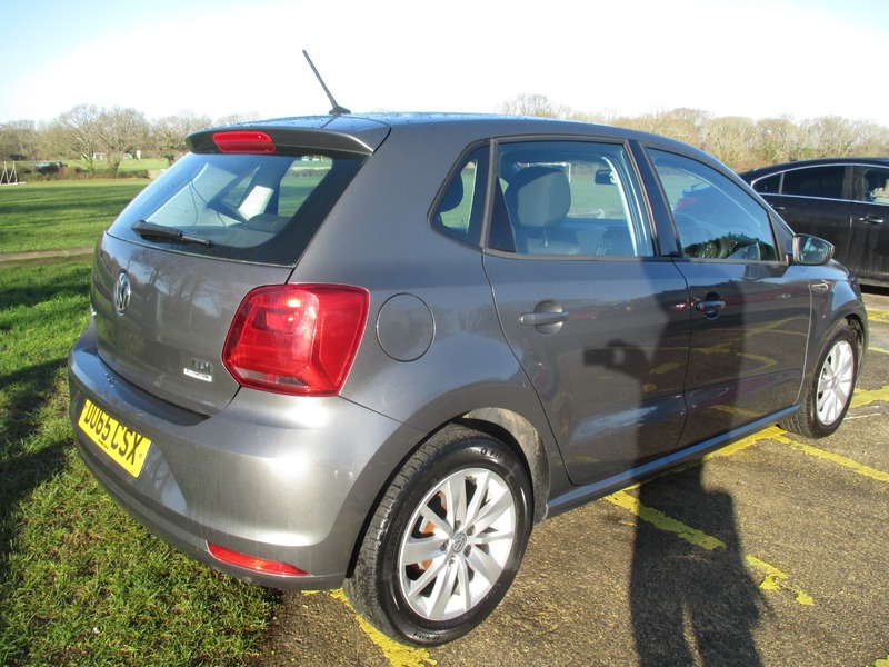 Used Volkswagen Polo 2015 for sale - 77154090: Photo 8