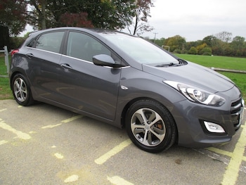 Used Hyundai i30 2015 for sale - 76236373: Photo 3