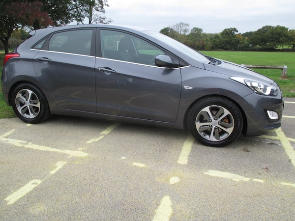 Used Hyundai i30 2015 for sale - 76236373: Photo 4