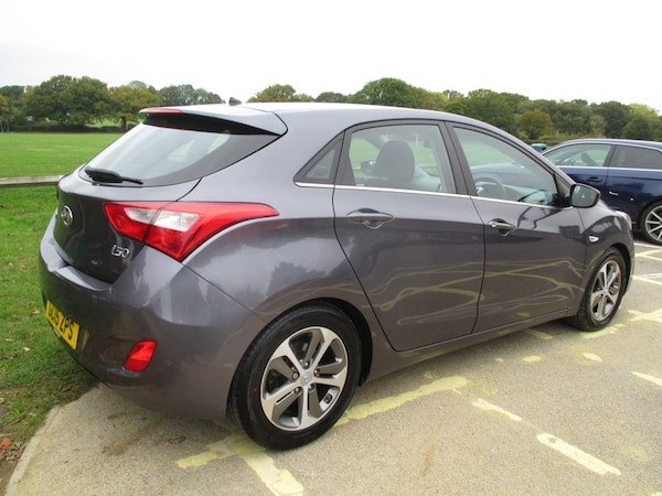 Used Hyundai i30 2015 for sale - 76236373: Photo 9