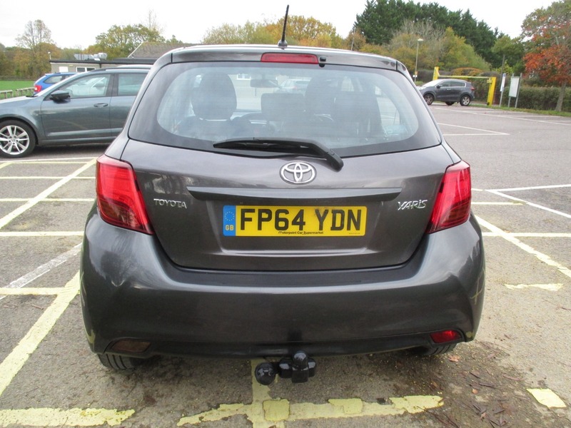 Used Toyota Yaris 2014 for sale - 76470721: Photo 11