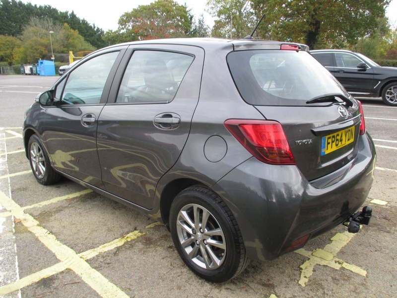 Used Toyota Yaris 2014 for sale - 76470721: Photo 13