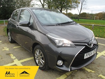 Used Toyota Yaris 2014 for sale - 76470721: Photo