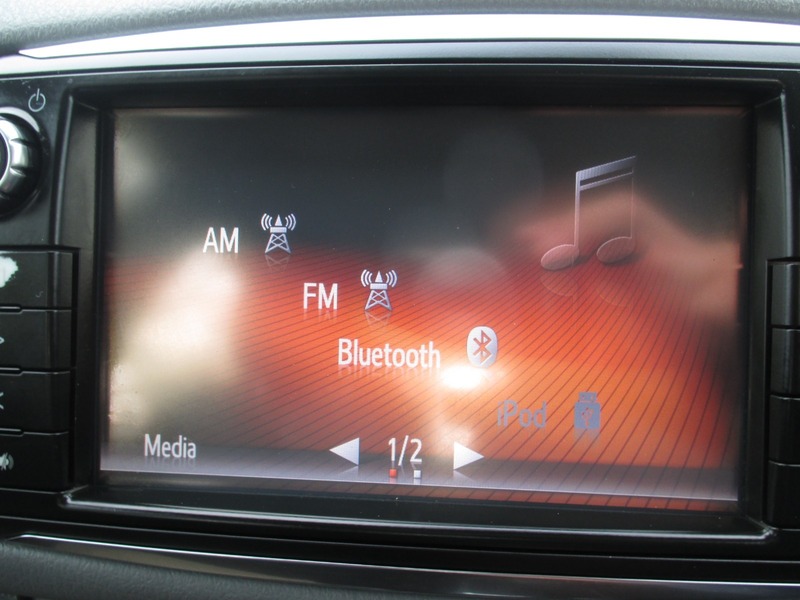 Used Toyota Yaris 2014 for sale - 76470721: Photo 40