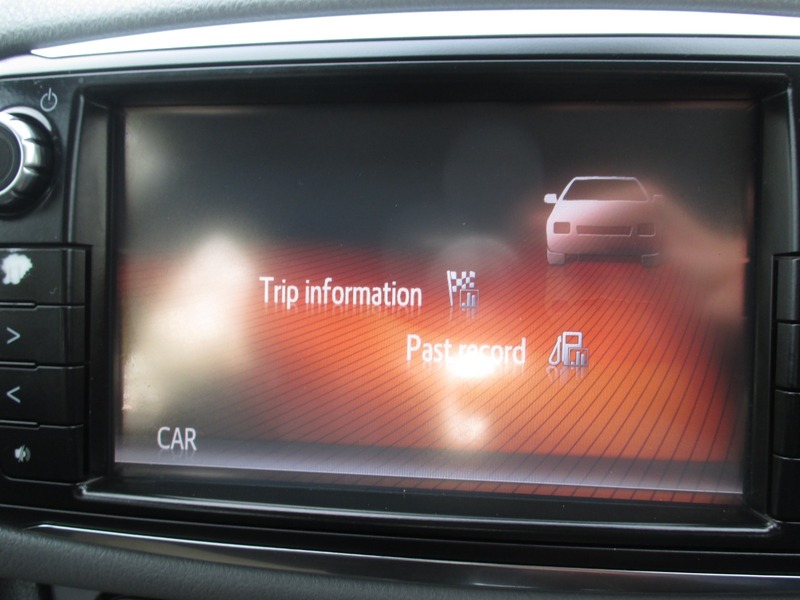 Used Toyota Yaris 2014 for sale - 76470721: Photo 41