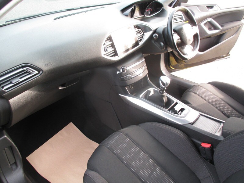 Used Peugeot 308 2016 for sale - 77547985: Photo 32