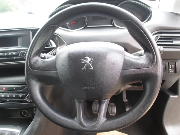 Used Peugeot 308 2015 for sale - 76192715: Photo 35