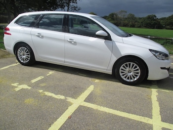 Used Peugeot 308 2015 for sale - 76192715: Photo 4
