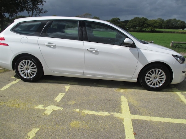 Used Peugeot 308 2015 for sale - 76192715: Photo 5