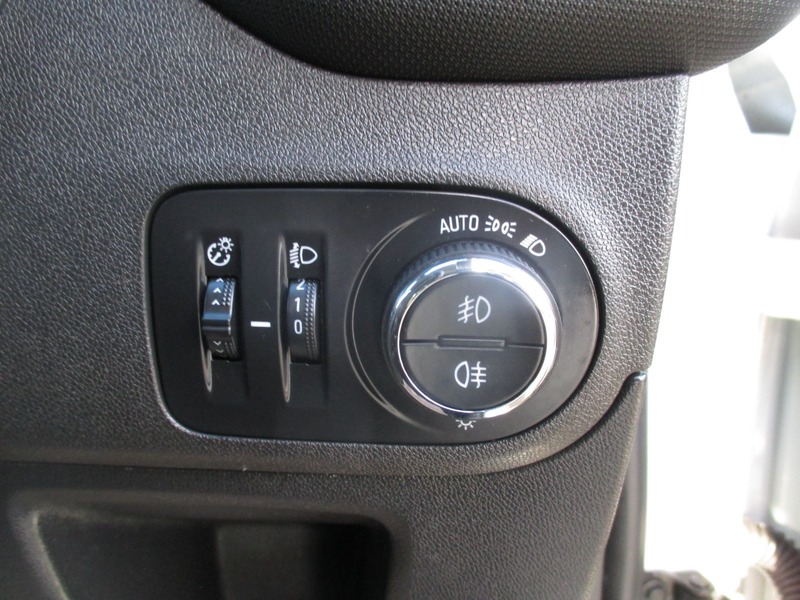 Used Vauxhall Crossland X 2018 for sale - 77228015: Photo 32