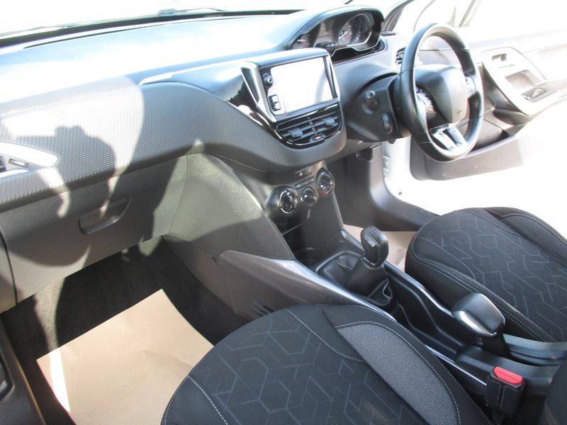 Used Peugeot 2008 2016 for sale - 77921026: Photo 29