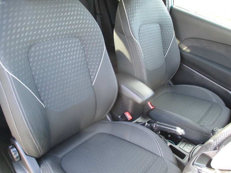 Used Ford Fiesta 2017 for sale - 76696975: Photo 21