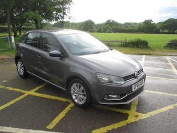 Used Volkswagen Polo 2015 for sale - 78598873: Photo