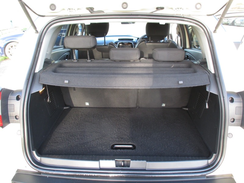 Used Renault Captur 2015 for sale - 76821372: Photo 28