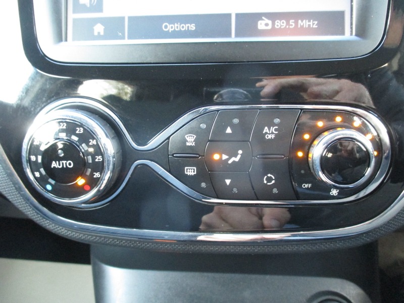 Used Renault Captur 2015 for sale - 76821372: Photo 41