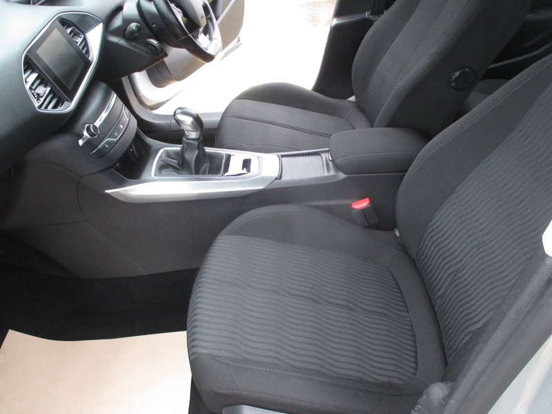 Used Peugeot 308 2016 for sale - 77477956: Photo 30