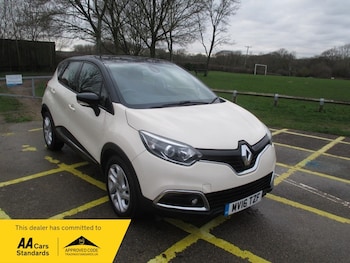 Used Renault Captur 2016 for sale - 77027774: Photo