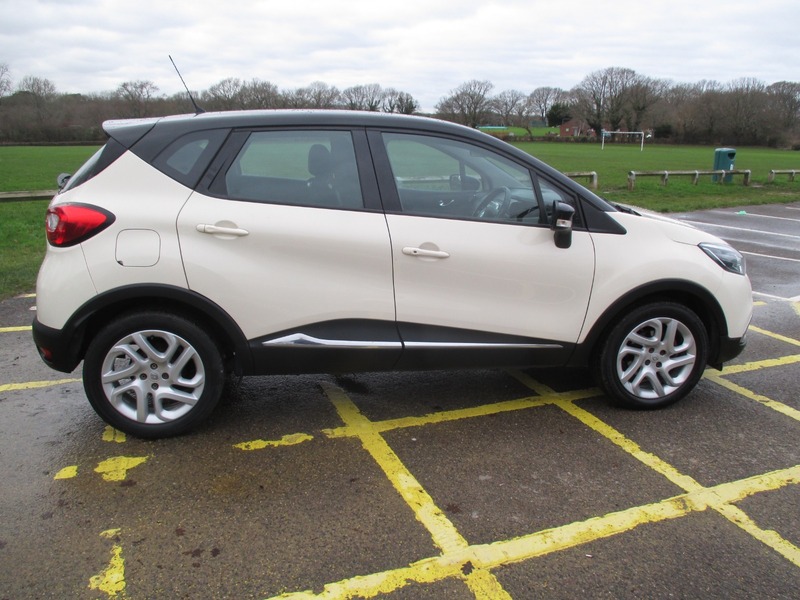 Used Renault Captur 2016 for sale - 77027774: Photo 8