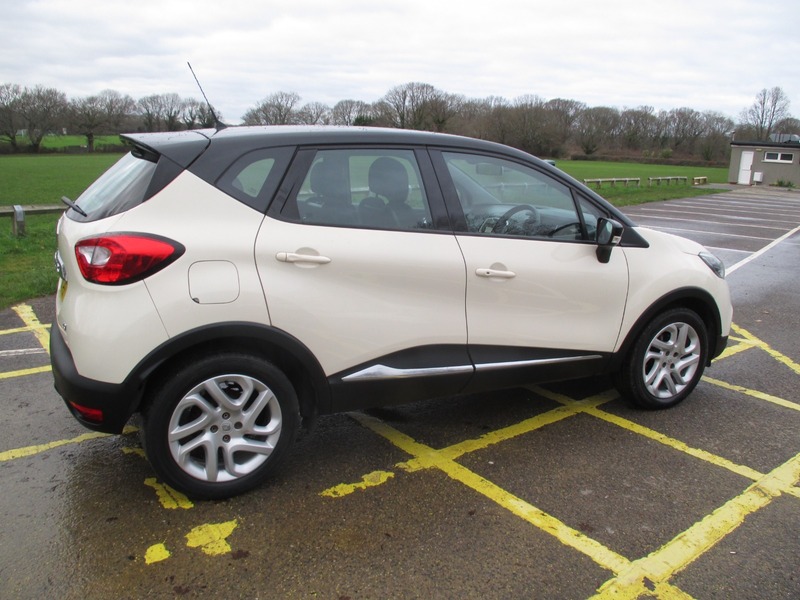 Used Renault Captur 2016 for sale - 77027774: Photo 9
