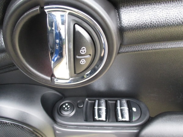 Used MINI Hatch 2016 for sale - 76304521: Photo 32