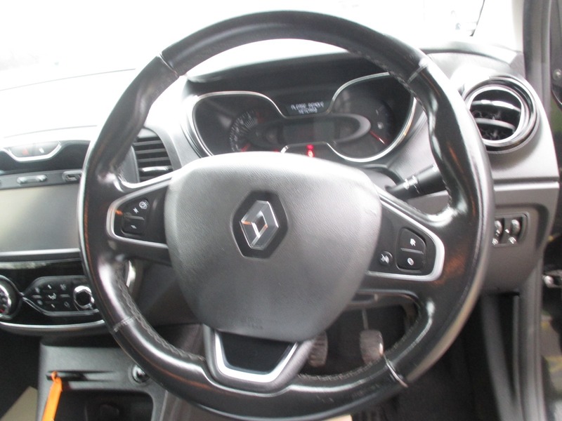 Used Renault Captur 2017 for sale - 77277020: Photo 31