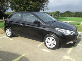 Used Hyundai i20 2017 for sale - 79845010: Photo