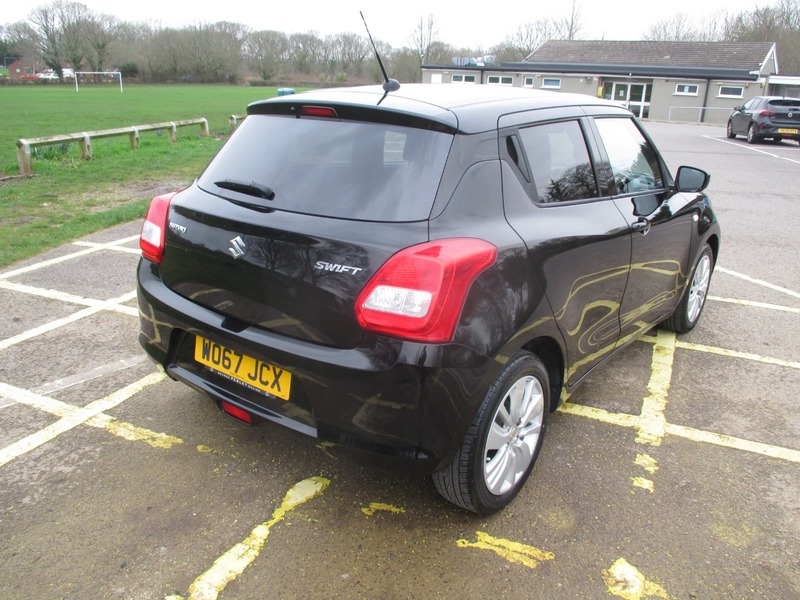 Used Suzuki Swift 2018 for sale - 77643381: Photo 10