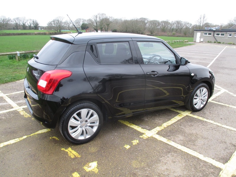 Used Suzuki Swift 2018 for sale - 77643381: Photo 8