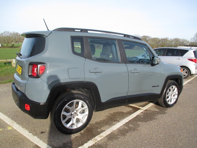 Used Jeep Renegade 2015 for sale - 77584206: Photo 8