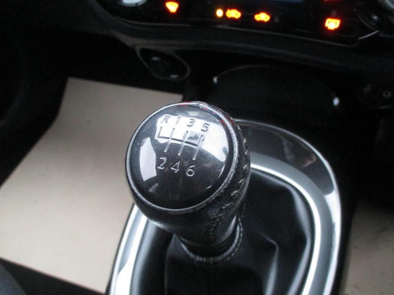 Used Nissan Juke 2015 for sale - 76655579: Photo 41