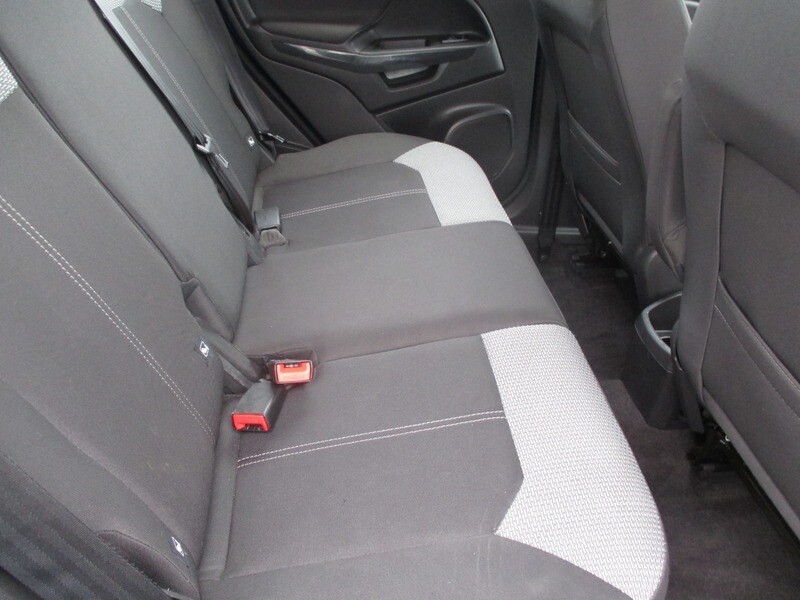 Used Ford Ecosport 2015 for sale - 77465406: Photo 25