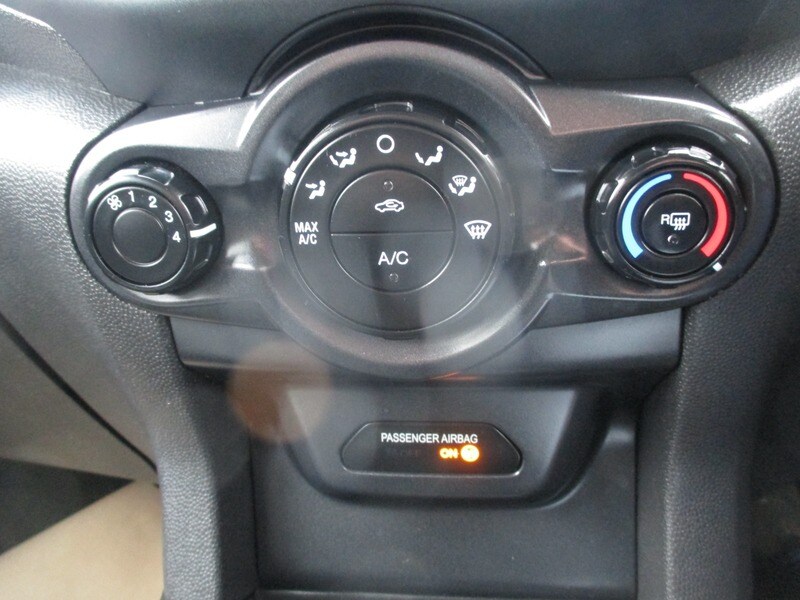 Used Ford Ecosport 2015 for sale - 77465406: Photo 40