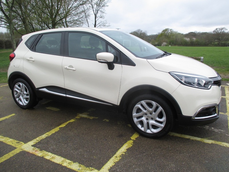 Used Renault Captur 2015 for sale - 78140923: Photo 3