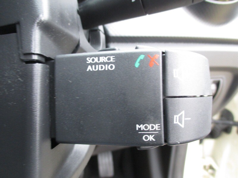 Used Renault Captur 2015 for sale - 78140923: Photo 36