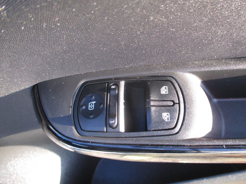 Used Vauxhall Corsa 2016 for sale - 77049161: Photo 27