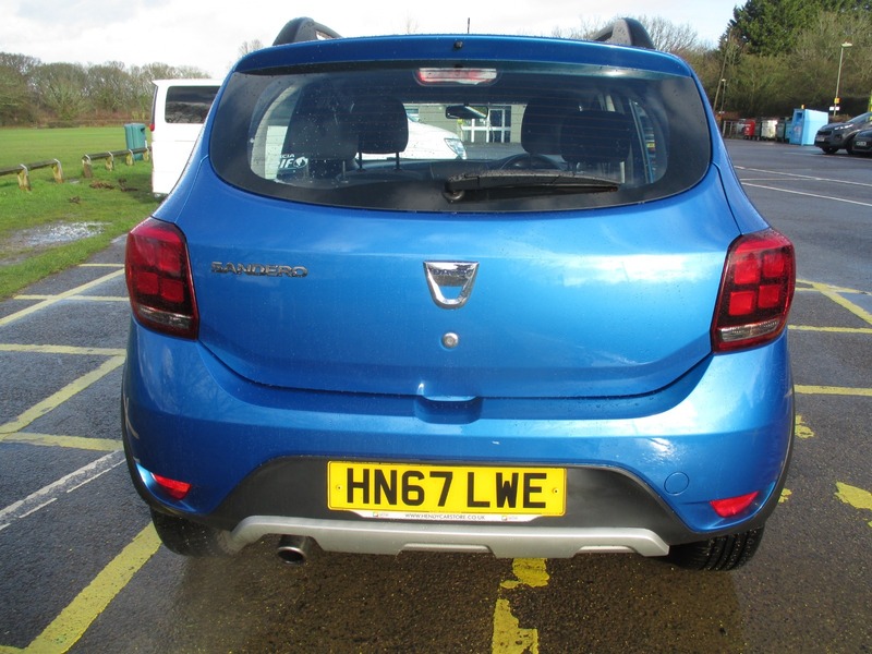Used Dacia Sandero Stepway 2017 for sale - 77227991: Photo 10
