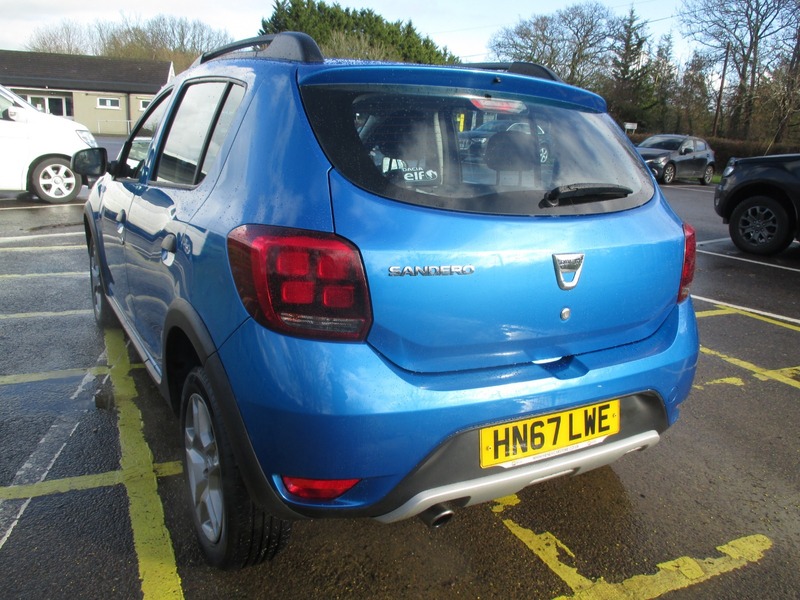 Used Dacia Sandero Stepway 2017 for sale - 77227991: Photo 11