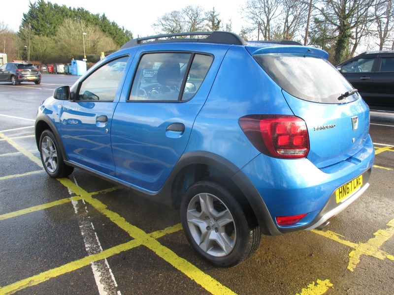 Used Dacia Sandero Stepway 2017 for sale - 77227991: Photo 12