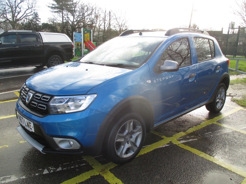 Used Dacia Sandero Stepway 2017 for sale - 77227991: Photo 16